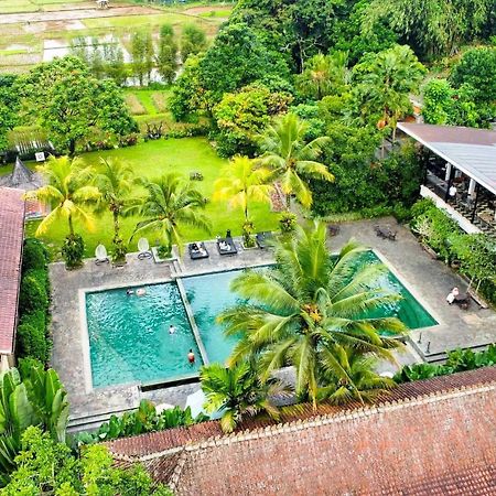 Amanuba Hotel & Resort Rancamaya Bogor Kültér fotó