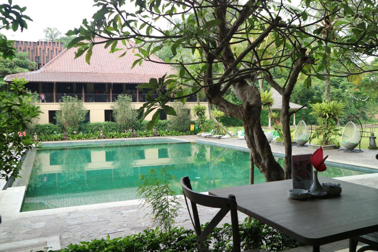 Amanuba Hotel & Resort Rancamaya Bogor Kültér fotó