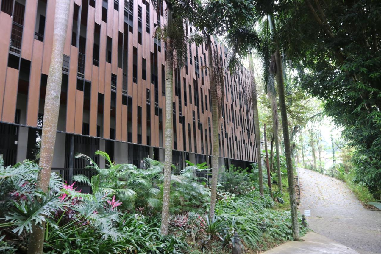 Amanuba Hotel & Resort Rancamaya Bogor Kültér fotó