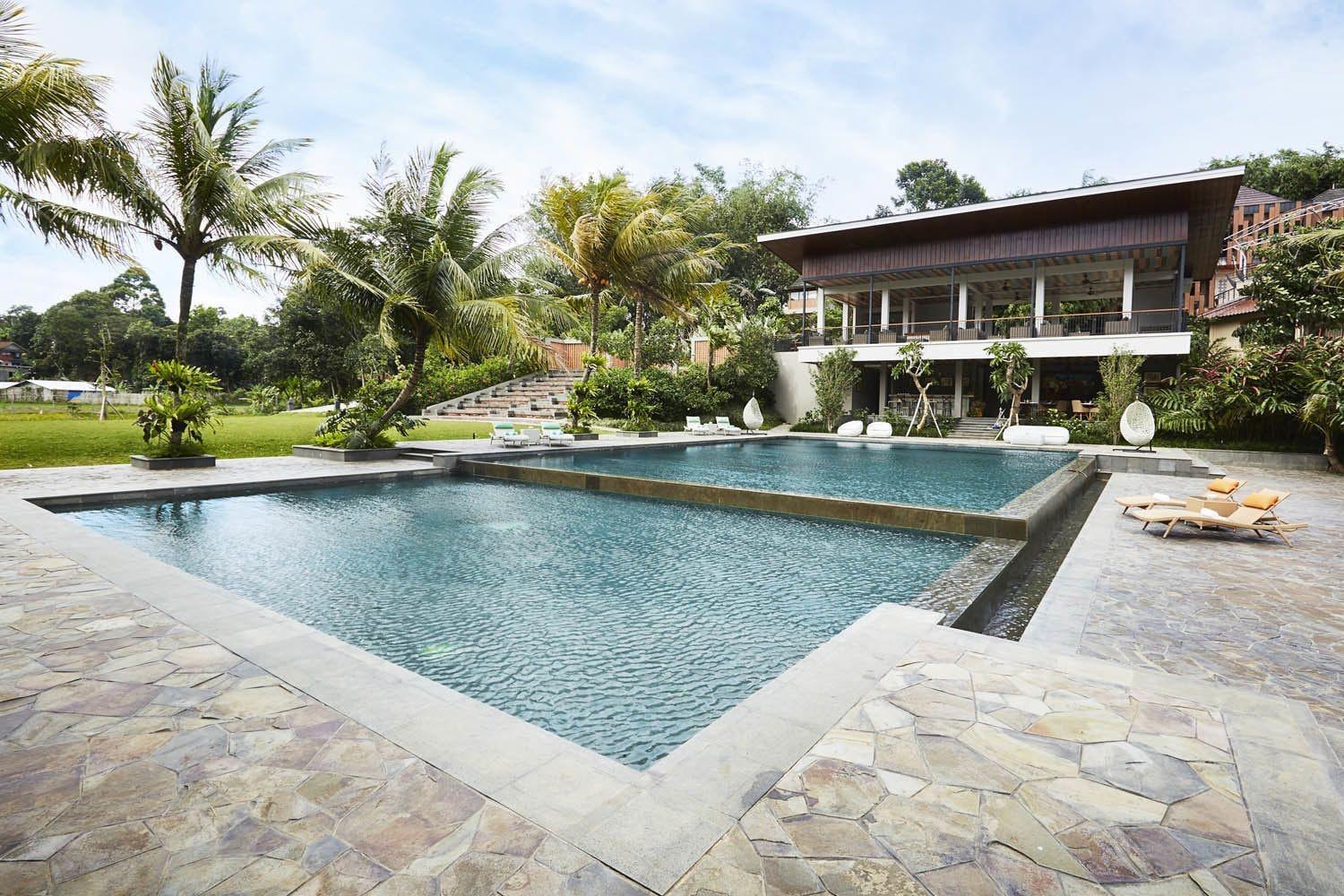Amanuba Hotel & Resort Rancamaya Bogor Kültér fotó