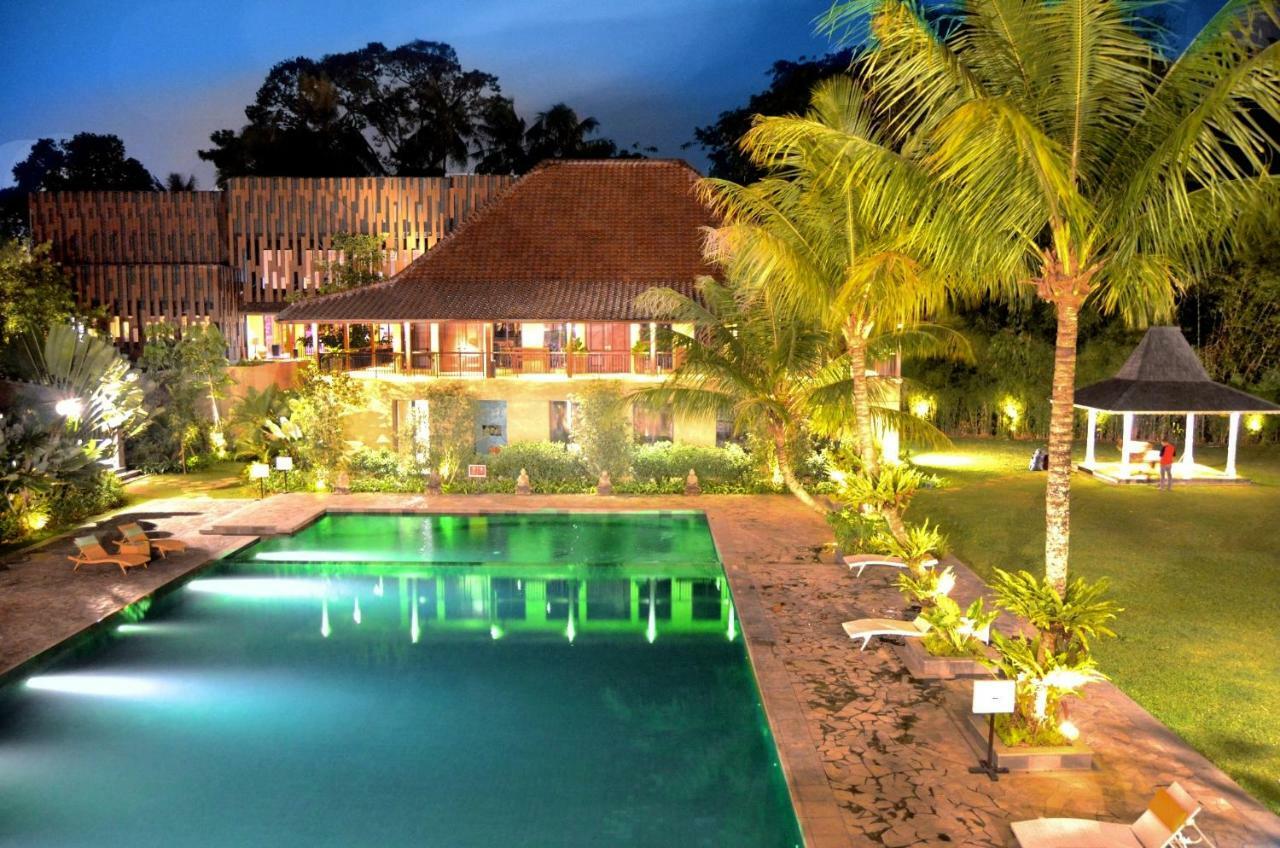 Amanuba Hotel & Resort Rancamaya Bogor Kültér fotó