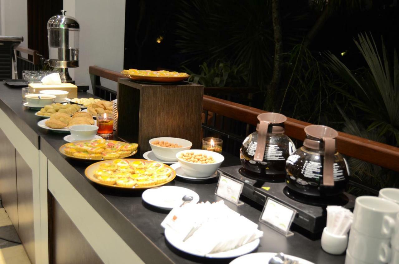 Amanuba Hotel & Resort Rancamaya Bogor Kültér fotó